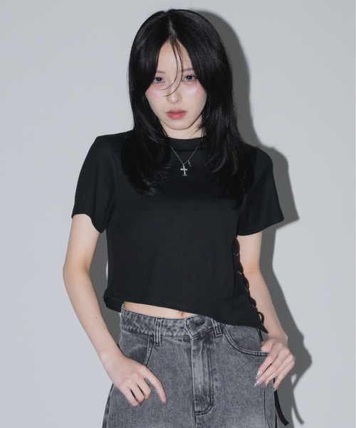 17HR(セブンティーンアワーズ)の「サイドレースアップリブTシャツ(Tシャツ/カットソー・レディース・ブルー/ホワイト/ブラック・FREE)」の7枚目の写真