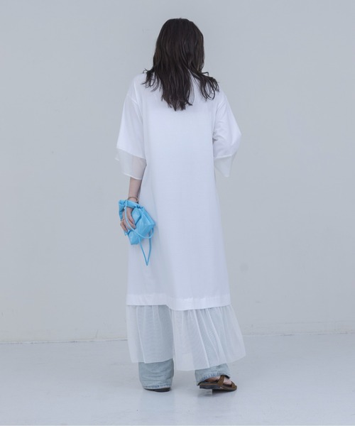 Eimee Law(エイミーロウ)の「箔プリント タックスリーブワンピース(ワンピース・レディース・オフホワイト/ブラック・FREE)」の5枚目の写真