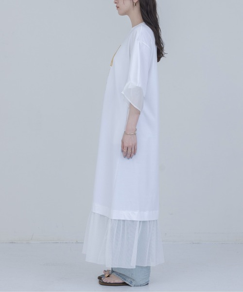 Eimee Law(エイミーロウ)の「箔プリント タックスリーブワンピース(ワンピース・レディース・オフホワイト/ブラック・FREE)」の19枚目の写真