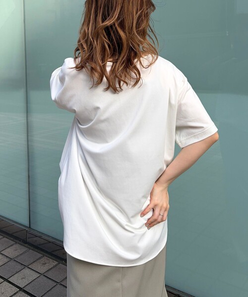 Rouge vif(ルージュヴィフ)の「ヴィンテージキュプラジャージー半袖プルオーバー/Tシャツ/通勤/夏服/日本製(Tシャツ/カットソー・レディース・ブラック/ホワイト/ベージュ・フリー)」の8枚目の写真