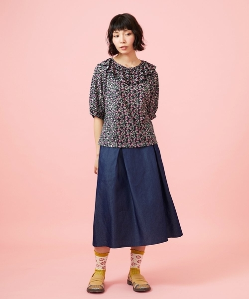 Jocomomola(ホコモモラ)の「Flor デニム 刺繍入りフレアスカート(デニムスカート・レディース・ネイビー/ブルー・40)」の12枚目の写真