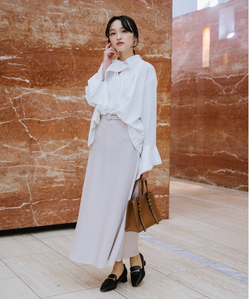 Sirin(シリン)の「サテンナロースカート【2サイズ展開】(スカート・レディース・グレイッシュベージュ/ネイビー・S/XS)」の6枚目の写真
