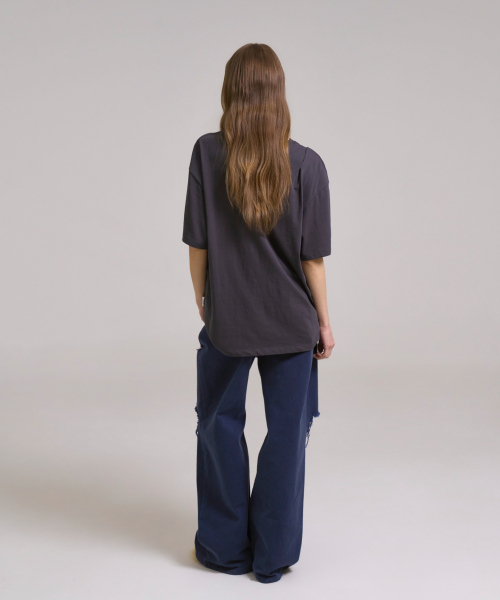SSIN AND LEE(シンアンドリー)の「ナッシングピンチドTシャツチャコール(Tシャツ/カットソー・レディース・その他・FREE)」の5枚目の写真