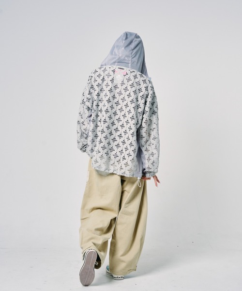 EFFECTEN(エフェクテン)の「【EFFECTEN】Flower mesh zip hoodie(パーカー・メンズ・グレー/ブラック・FREE)」の4枚目の写真