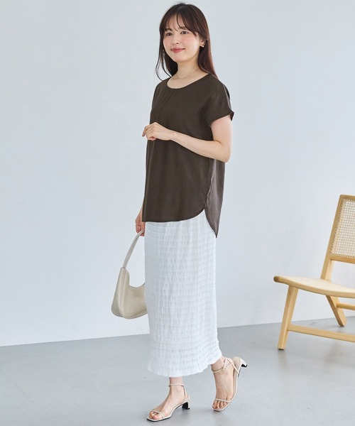 LAVEANGE(ラビアンジェ)の「麻調ブラウス×ナロースカートセットアップ 2点セット|大人のセットアップ/上下セット/リネンライク/半袖/ロングスカート/Iライン/きれいめ(ワンピース・レディース・ブラック/ブラウン・LL/4L/M/3L)」の8枚目の写真
