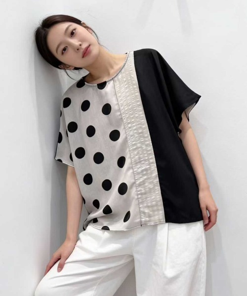 WESTSEA(ウエストシー)の「異素材切替ドットブラウス 水玉 × チェック × 無地 アシンメトリーデザイン 半袖トップス(シャツ/ブラウス・レディース・ブラック/ネイビー/ホワイト・FREE)」の4枚目の写真