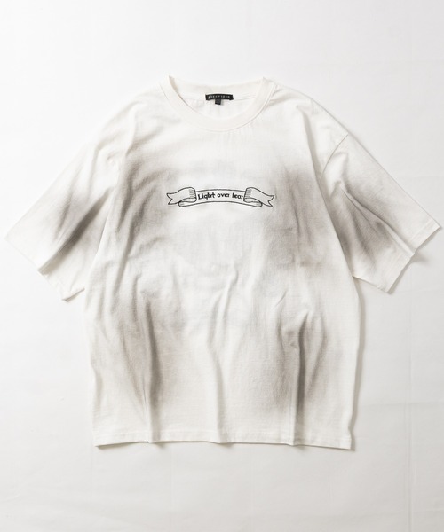 JOHN'S CLOSET(ジョンズクローゼット)の「【31】エンジェルデザイン ピグメント/スプレー加工 Tシャツ(Tシャツ/カットソー・メンズ・ピンク/ホワイト/チャコールグレー・MEDIUM/LARGE)」の9枚目の写真