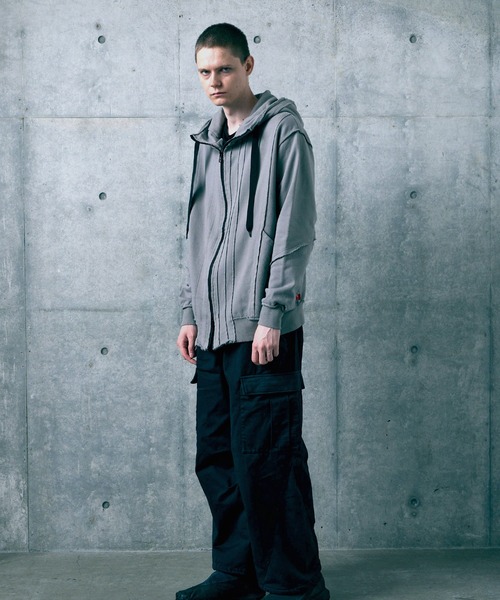 VIRGOwearworks（ヴァルゴウェアワークス）の「FRAGFORM ZIP HOODIE（パーカー・メンズ・ブラック/チャコールグレー/オリーブドラブ・2/3/4）」の18枚目の写真