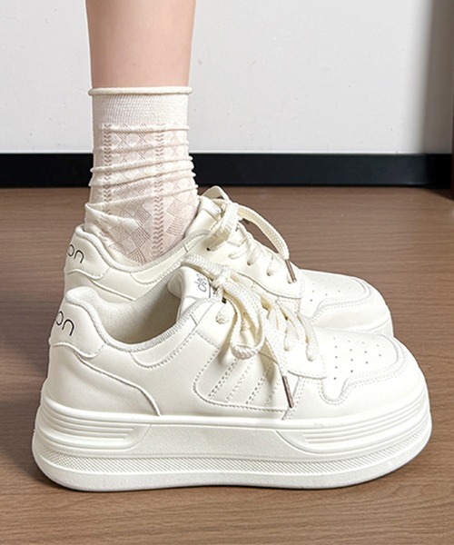 Lace Ladies（レースレディース）の「サイド ライン 厚底 ボリューム スニーカー（スニーカー・レディース・ホワイト/ブラック・23cm/23.5cm/24cm/25cm/24.5cm/22.5cm）」の3枚目の写真