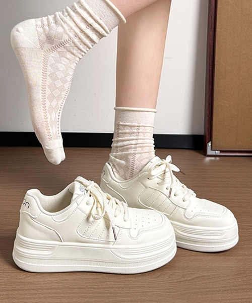Lace Ladies（レースレディース）の「サイド ライン 厚底 ボリューム スニーカー（スニーカー・レディース・ホワイト/ブラック・23cm/23.5cm/24cm/25cm/24.5cm/22.5cm）」の4枚目の写真