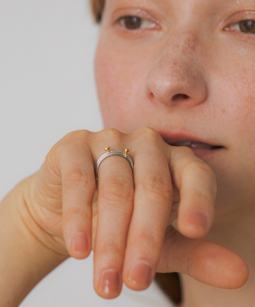 LAPUIS(ラピュイ)の「LAPUIS(ラピュイ)Petit heart ring(リング・レディース・マルチ/ゴールド・13号/11号)」の4枚目の写真