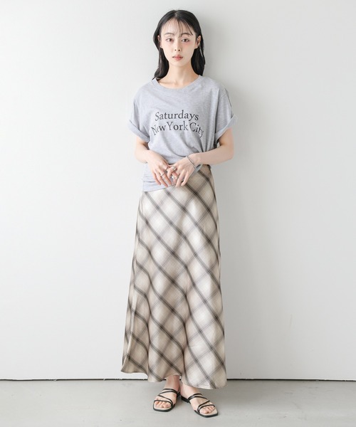 La-gemme(ラジェム)の「チェックorドット サテンフレアスカート(スカート・レディース・ベージュ/ブラック系その他/ブルーグレー/シャンパン/ブラウン系その他/ブラック・S/M/L)」の10枚目の写真