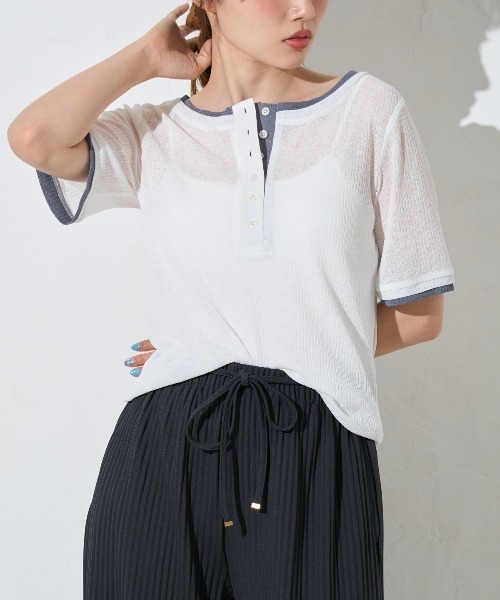 TRIANGLE PALETTE(トライアングルパレット)の「配色ヘンリーネック シアーリブ半袖Tシャツ/レイヤード風(Tシャツ/カットソー・レディース・ブルー/ブラウン/ホワイト/ブラック・FREE)」の11枚目の写真
