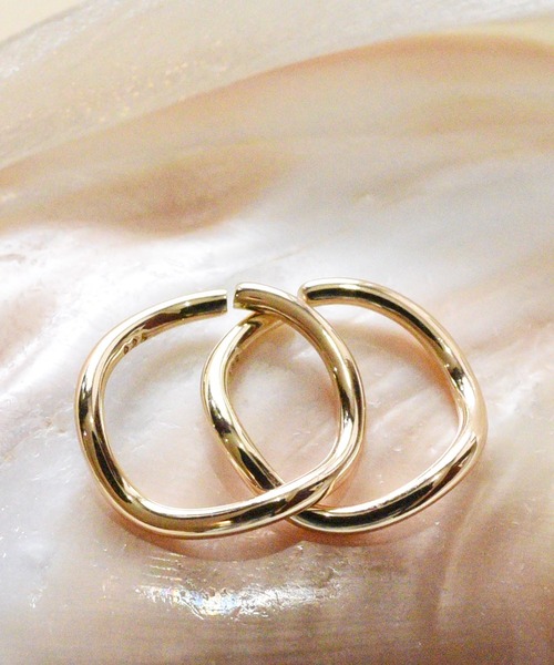 styiro(スタイロ)の「【14K Gold & 925 Silver Coated / 2本SET】金属アレルギー対応 ニュアンスミニマルデュオリング(リング・レディース・シルバー/ゴールド/シルバー×ゴールド・FREE)」の19枚目の写真