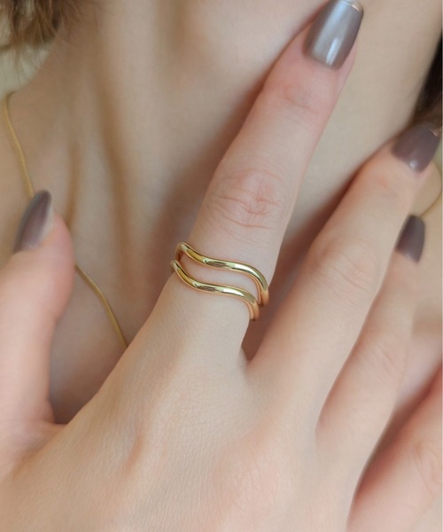 styiro(スタイロ)の「【14K Gold & 925 Silver Coated / 2本SET】金属アレルギー対応 ニュアンスミニマルデュオリング(リング・レディース・シルバー/ゴールド/シルバー×ゴールド・FREE)」の10枚目の写真