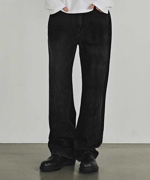 KANEITEI(カネイテイ)の「CLASSIC STRAIGHT DENIM PANTS (BLACK)(その他パンツ・レディース・ブラック・LARGE/X-LARGE/MEDIUM)」の1枚目の写真