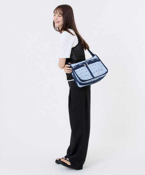 LeSportsac(レスポートサック)の「【DORAEMON】DELUXE EVERYDAY BAG(ショルダーバッグ・レディース・ブルー・FREE)」の3枚目の写真