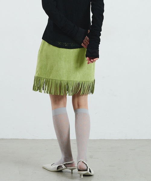 ROSE BUD(ローズバッド)の「mag.by c/SUEDE-LIKE FRINGE MINI SKIRT(スカート・レディース・ブラウン/ライトグリーン・S/M)」の12枚目の写真