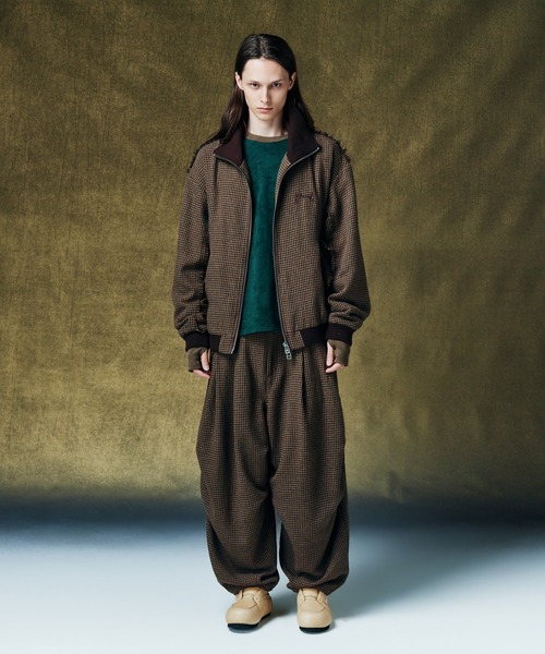 glamb(グラム)の「Layered Sleeves Sweat / レイヤードスリーブスウェット(スウェット・メンズ・グリーン/ブラック・S/M/L)」の7枚目の写真