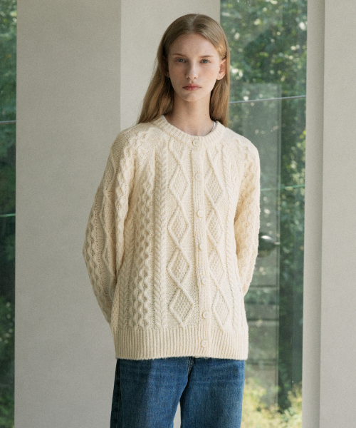 VLETI(ブレッティ)の「Wool Fisherman Knit Cardigan (cream beige)(カーディガン/ボレロ・レディース・クリーム・FREE)」の2枚目の写真