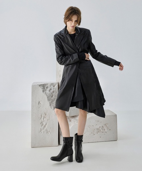 CHARLES & KEITH(チャールズ & キース)の「Eliza イライザ ブロックヒール アンクルブーツ(ブーツ・レディース・ブラック/サンドベージュ・22.5cm/23cm/23.5cm/24.5cm/25cm/25.5cm)」の13枚目の写真