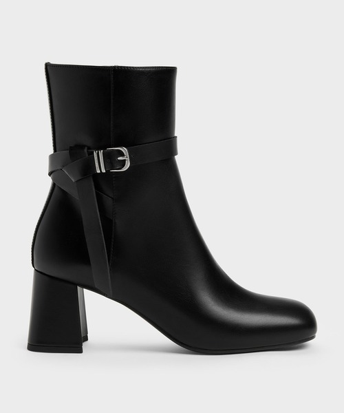 CHARLES & KEITH(チャールズ & キース)の「Eliza イライザ ブロックヒール アンクルブーツ(ブーツ・レディース・ブラック/サンドベージュ・22.5cm/23cm/23.5cm/24.5cm/25cm/25.5cm)」の17枚目の写真