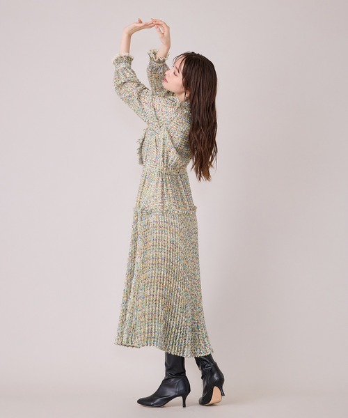 Audie a Muses(オーディアミューズ)の「ファンシーツィードプリントプリーツワンピース(ワンピース・レディース・イエロー/ピンク・38/42)」の5枚目の写真