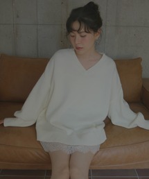 Vネックレースドッキングニット