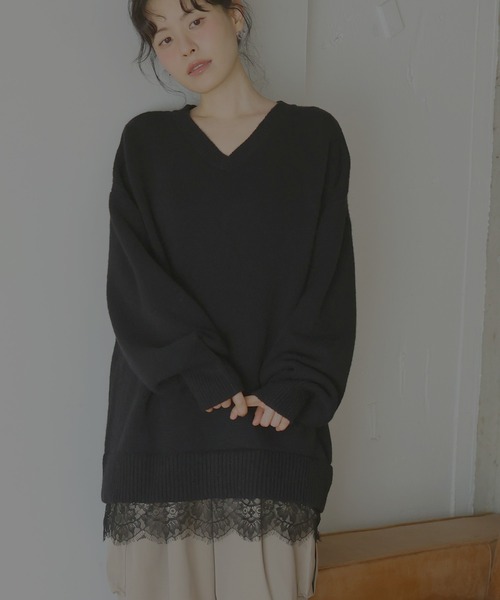 Mili affinity(ミリアフィニティー)の「Vネックレースドッキングニット(ニット/セーター・レディース・ブラック/ブラウン/アイボリー/グレー・FREE)」の2枚目の写真