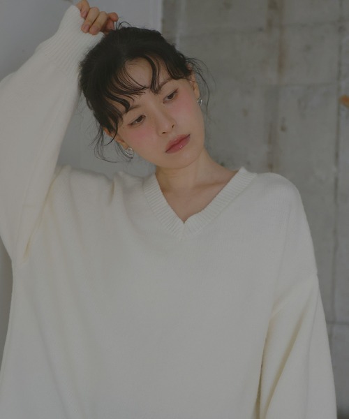 Mili affinity(ミリアフィニティー)の「Vネックレースドッキングニット(ニット/セーター・レディース・ブラック/ブラウン/アイボリー/グレー・FREE)」の22枚目の写真
