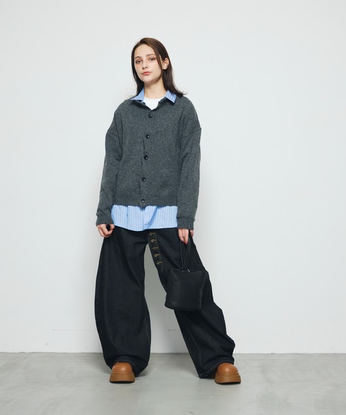 DAZE（デイズ）の「ストライプ レギュラーカラー オーバーサイズシャツ（シャツ/ブラウス・メンズ・ホワイト系/ブルー系・LARGE/MEDIUM/SMALL）」の6枚目の写真