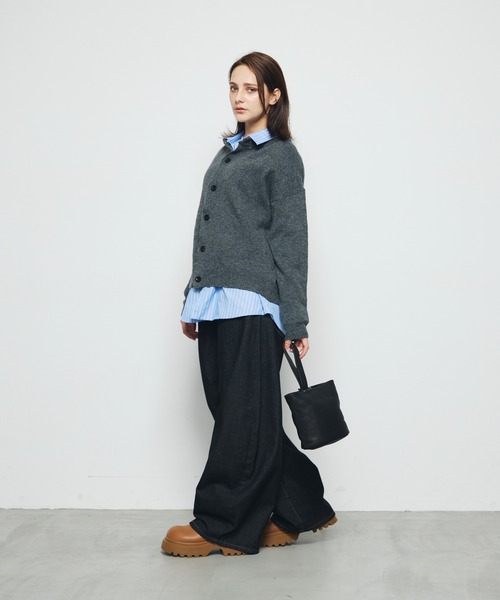 DAZE（デイズ）の「ストライプ レギュラーカラー オーバーサイズシャツ（シャツ/ブラウス・メンズ・ホワイト系/ブルー系・LARGE/MEDIUM/SMALL）」の9枚目の写真