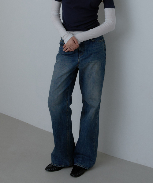 CCOMA(コンマ)の「CMJ56 ローライズセミフレアパンツ(デニムパンツ・レディース・その他・SMALL/MEDIUM/LARGE)」の3枚目の写真