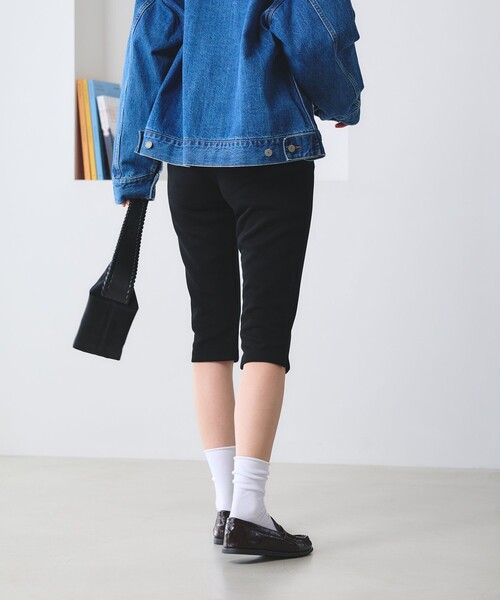 BEAUTY&YOUTH UNITED ARROWS（ビューティーアンドユースユナイテッドアローズ）の「コットンポリエステル ダブルフェイス カプリパンツ（その他パンツ・レディース・グレー系/ブラック・M/S）」の5枚目の写真