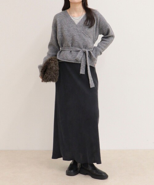 fredy emue(フレディエミュ)の「モヘヤ混カシュクールニットプルオーバー(ニット/セーター・レディース・サックスブルー/グレー/パープル・38)」の8枚目の写真