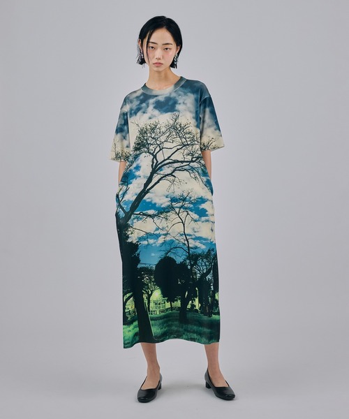 NON TOKYO(ノントーキョー)の「PRINT RIB HALF SLEEVE ONE-PIECE(ワンピース・レディース・ホワイト×ブルー/ブラック系/ブラウン系・2/1)」の1枚目の写真