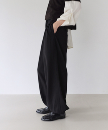 FLOW VOLUME タックパンツ（ブラック）