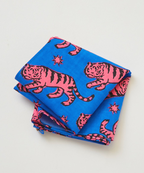 チャイハネ(チャイハネ)の「【チャイハネ】ズーズ-バンダナ(バンダナ/スカーフ・レディース・ブルー/イエロー/オレンジ/グリーン/ピンク/イエロー系その他/オレンジ系その他・FREE)」の14枚目の写真