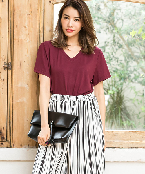 Re:EDIT（リエディ）の「シンプルVネックTシャツ[春夏新作][Re:EDIT/リエディ][リエディオリジナル]（Tシャツ/カットソー・レディース・グレー/ブラック/ワイン/モカ/ホワイト・LARGE/MEDIUM）」の5枚目の写真