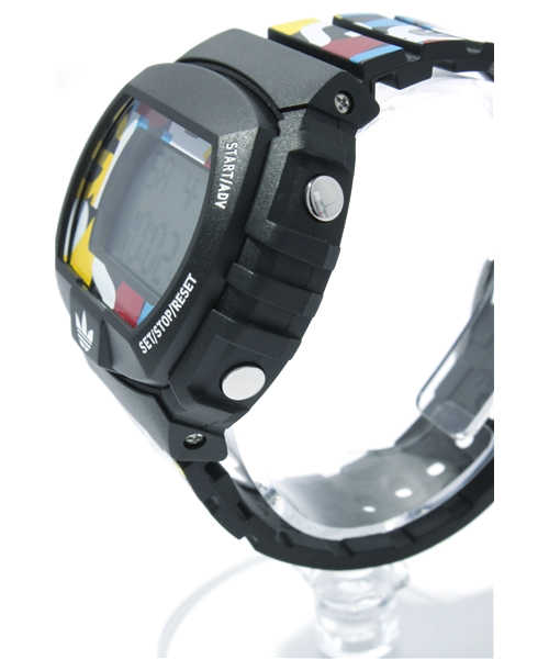 adidas Originals（アディダスオリジナルス）の「NYC（アナログ腕時計・メンズ・マルチ・FREE）」の5枚目の写真