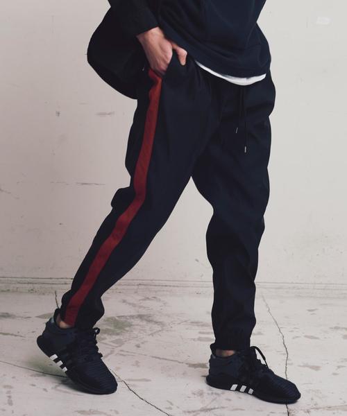 MONKEY TIME（モンキータイム）の「＜monkey time＞ REDLINE DROPPED JOGGER/ジョガーパンツ ◆（その他パンツ・メンズ・ブラック・LARGE/SMALL/MEDIUM）」の17枚目の写真