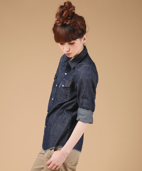 BLUE BLUE(ブルーブルー)の「EX GBB WEST デニムシャツ BLUEBLUE/ブルーブルー(シャツ/ブラウス・レディース・ネイビー・フリ-)」の3枚目の写真