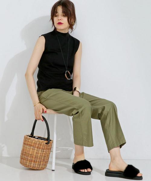 UNITED ARROWS（ユナイテッドアローズ）の「UBCB ボトルネックニット ◆（ニット/セーター・レディース・ブラック/ブラウン/ライトブルー・FREE）」の2枚目の写真