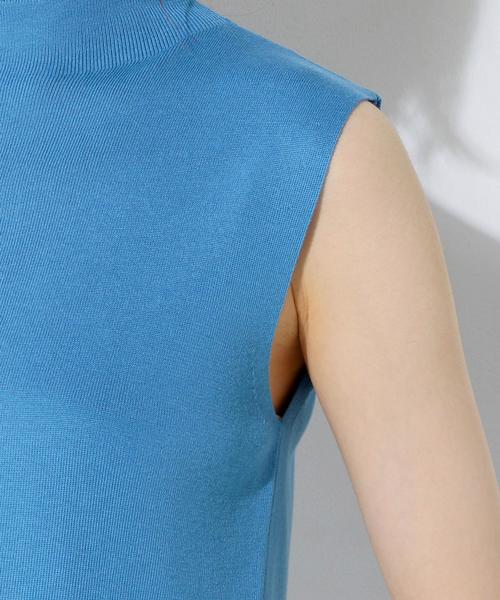 UNITED ARROWS（ユナイテッドアローズ）の「UBCB ボトルネックニット ◆（ニット/セーター・レディース・ブラック/ブラウン/ライトブルー・FREE）」の9枚目の写真
