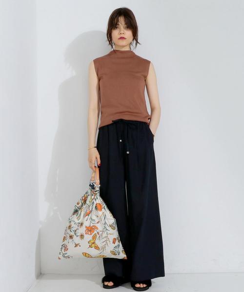 UNITED ARROWS（ユナイテッドアローズ）の「UBCB ボトルネックニット ◆（ニット/セーター・レディース・ブラック/ブラウン/ライトブルー・FREE）」の14枚目の写真