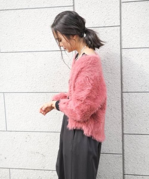 laboratory work（ラボラトリーワーク）の「ふわふわフェザーヤーンルーズカーデ（カーディガン/ボレロ・レディース・ブラック/ピンク/ライトグレー・MEDIUM）」の13枚目の写真