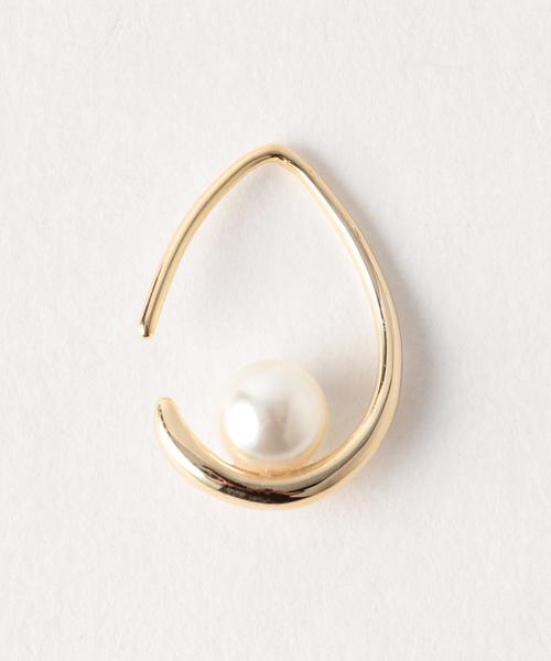 BEAUTY&YOUTH UNITED ARROWS(ビューティーアンドユースユナイテッドアローズ)の「BY パールモチーフ ヘンケイドロップスモールピアス(ピアス(両耳用)・レディース・ゴールド・FREE)」の3枚目の写真