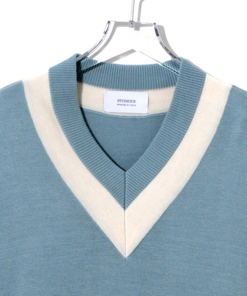 STUDIOUS（ステュディオス）の「【STUDIOUS】シルクブレンドVネックチルデンハーフスリーブニット（ニット/セーター・メンズ・ネイビー/サックスブルー/ブラック・1/2/3）」の4枚目の写真