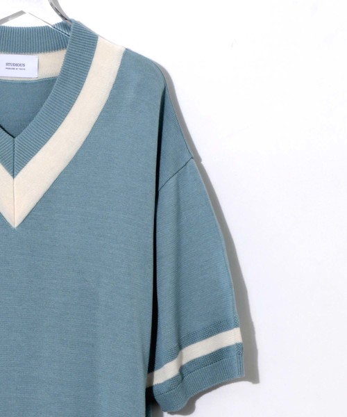 STUDIOUS（ステュディオス）の「【STUDIOUS】シルクブレンドVネックチルデンハーフスリーブニット（ニット/セーター・メンズ・ネイビー/サックスブルー/ブラック・1/2/3）」の5枚目の写真