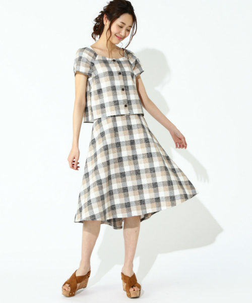 NATURAL BEAUTY BASIC（ナチュラルビューティーベーシック）の「【JJ 7月号掲載】チェックスカート（スカート・レディース・ベージュ系その他/ブルー系その他・SMALL/MEDIUM/X-SMALL）」の3枚目の写真